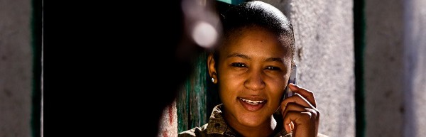 woman-africa-voice-call-mobile-phone